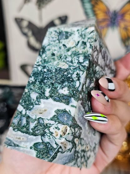 Chunky Tree Agate Tower